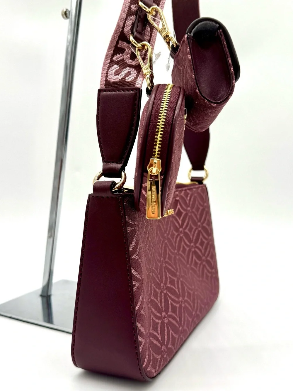 Michael Kors Jet Set Logo Crossbody Bag with Case for Apple AirPods Pro Ox Blood